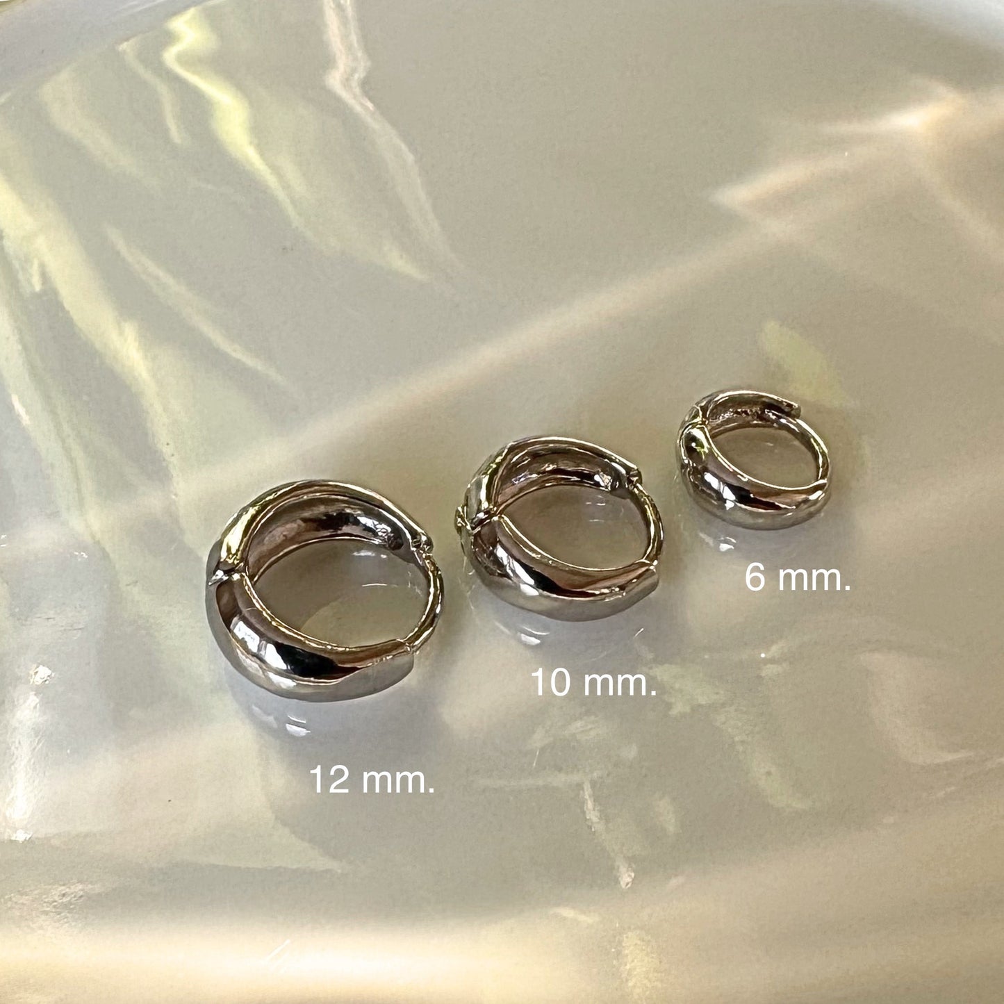IDA hoops 18k gull