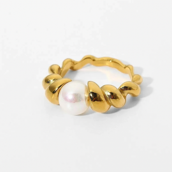 Luna pearl ring 18K gull
