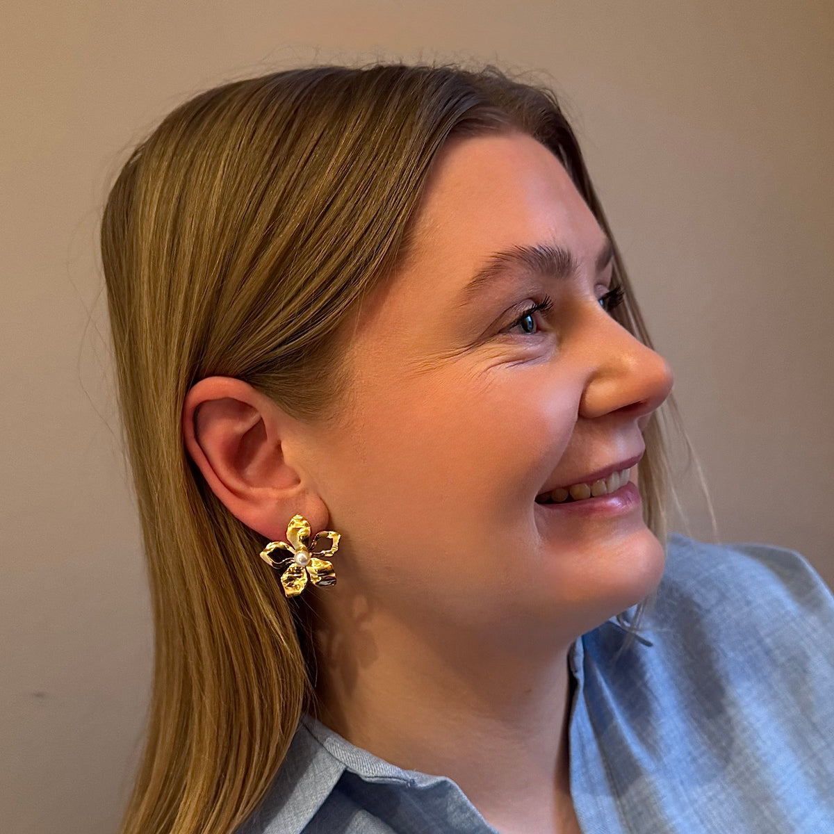 Flower statement øredobber og ring 18K gull