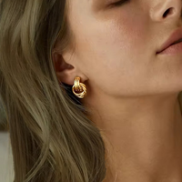 Elysia Knute Øredobber – 18K Gull