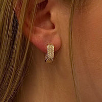 Pavé-øredobber i rustfritt stål – elegante chunky hoops