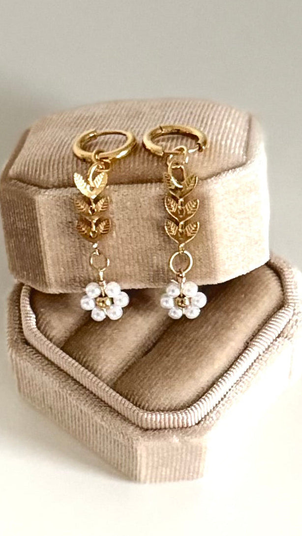 <strong>GLAM byNina</strong>