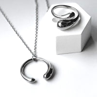 Nordisk Måne - smykkesett 18K gull