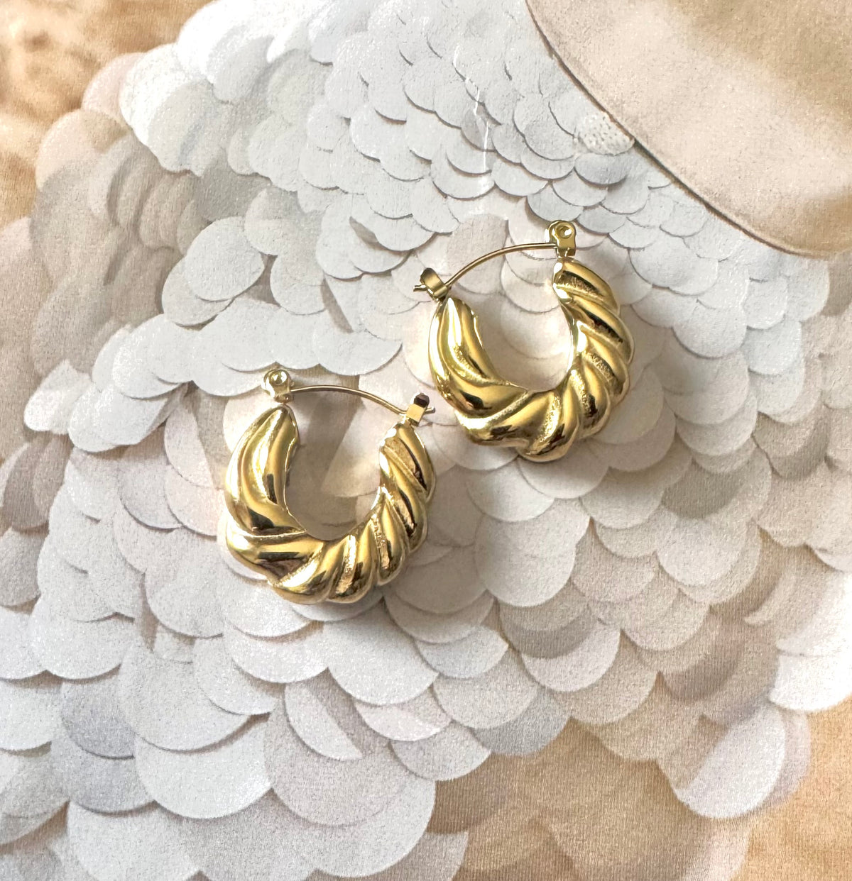 Celeste hoops 18K gull