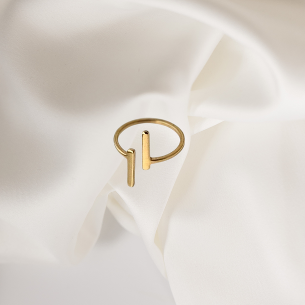 Modern Loop ring