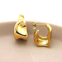 Catherin Hoops øredobber i 18K gull – produktbilde